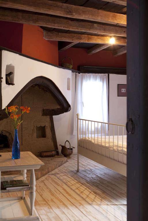 The Four Houses Kostenkovtsi Bilik gambar